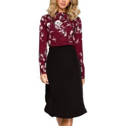 Ołówkowa spódnica na kolano z falbaną elegancka zielona. Zielone spódnice Sukienki.shop, do pracy, xl, bez wzorów, biznesowe, ołówkowe. Za 89.00 zł.