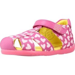 Sandały AGATHA RUIZ DE LA PRADA 212900 Rose. Czerwone sandały Agatha Ruiz de la Prada, bez wzorów, ze skóry, bez obcasa, bez zapięcia. Za 117.99 zł.