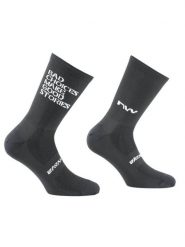 Skarpety rowerowe NORTHWAVE Bad Choices Sock czarny. Czarne skarpetki Northwave, bez wzorów, z dzianiny. Za 39.00 zł.