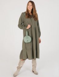 Zielona sukienka z bawełny. Zielone sukienki Unisono, s, bez wzorów, z bawełny, bez kołnierzyka, bez ramiączek, midi. Za 169.00 zł.