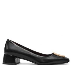 Czółenka Tory Burch. Czarne czółenka Tory Burch, bez wzorów, bez obcasa, bez zapięcia. Za 1,449.00 zł.