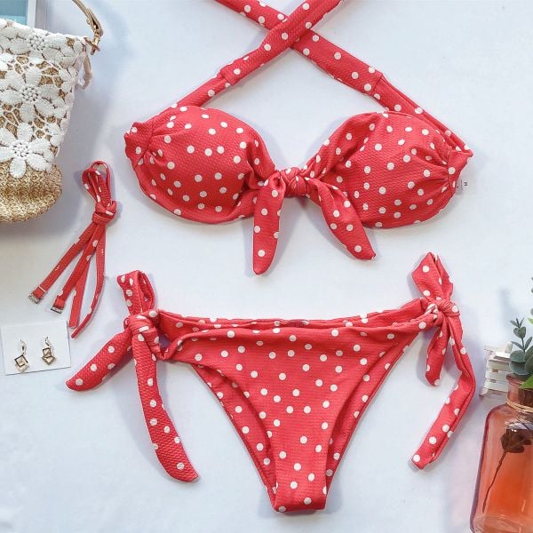 Bikini bez ramiączek w kropki na plażę i basen Phyliss. Czarne bikini Intica, bez wzorów, eleganckie. Za 129.00 zł.