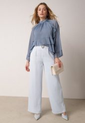 Niebieskie Szerokie Spodnie z Wysokim Stanem z Domieszką Bawełny i Geometryczną Klamrą Syliteia. Niebieskie jeansy Born2be, l, bez wzorów, z bawełny, z podwyższonym stanem. Za 99.99 zł.