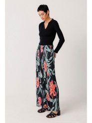 SKFK Spodnie "Izate" w kolorze zielono-czerwono-czarnym rozmiar: 42. Czarne spodnie materiałowe SKFK, bez wzorów, z materiału, z podwyższonym stanem. Za 260.99 zł.