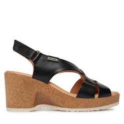 Sandały Pikolinos. Czarne sandały Pikolinos, bez wzorów, bez obcasa, na koturnie, bez zapięcia. Za 439.99 zł.