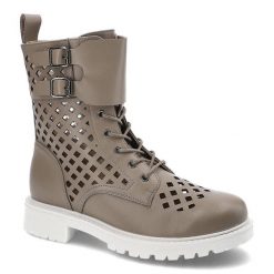 Botki damskie Artiker, naturalna skóra licowa z ażurową cholewką sznurowanym zapięciem uzupełnionym o paski z klamrami, taupe, 50C1313. Brązowe botki Artiker, w ażurowe wzory, ze skóry, eleganckie, bez obcasa, bez zapięcia. Za 269.00 zł.