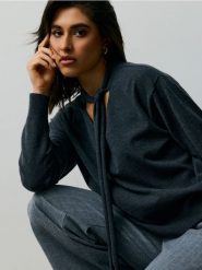 Sweter z wiązaniem przy dekolcie - szary. Szare swetry Sinsay, l, bez wzorów, bez ramiączek. Za 45.99 zł.