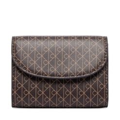 Portfel Calvin Klein. Brązowe portfele Calvin Klein, bez wzorów. Za 249.99 zł.