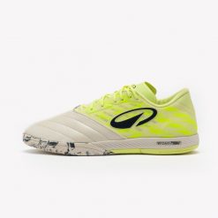Buty do piłki nożnej halowej Kipsta Ginka Pro V2. Białe buty treningowe KIPSTA, na lato, bez wzorów, z kauczuku, bez zapięcia, do piłki nożnej. Za 299.99 zł.