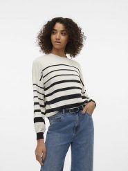 Vero Moda Sweter w kolorze czarno-białym rozmiar: M. Czarne swetry Vero Moda, m, bez wzorów, bez ramiączek. Za 92.42 zł.