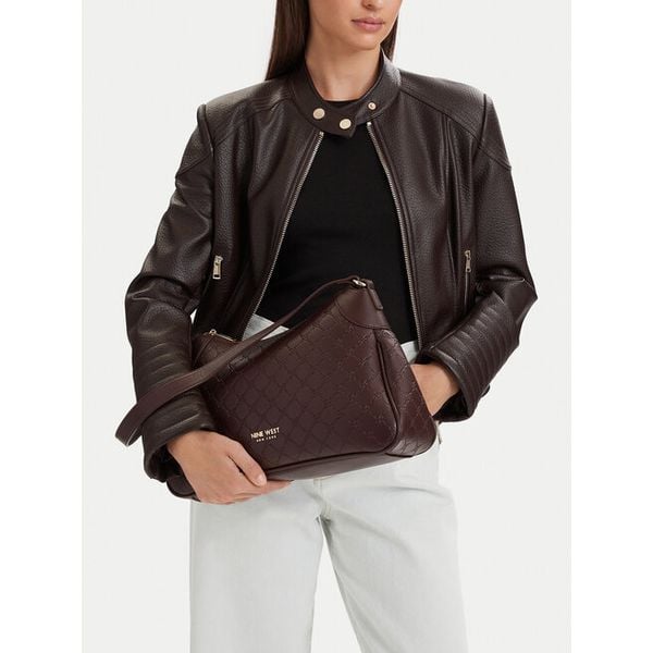 Torebka Nine West. Brązowe torebki klasyczne Nine West, bez wzorów, klasyczne, bez dodatków. Za 249.99 zł.