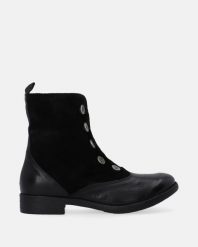 CZARNE BOTKI Z GUZIKAMI F022LEBLOBB040. Czarne botki Venezia, bez wzorów, ze skóry, bez obcasa, bez zapięcia. Za 689.00 zł.