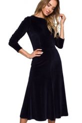 Sukienka welurowa midi rozkloszowana z rękawem 3/4 bawełniana granat. Sukienki MOE, l, bez wzorów, z bawełny, eleganckie, bez kołnierzyka, bez ramiączek, midi, rozkloszowane. Za 309.00 zł.