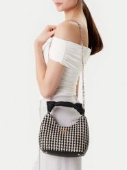 Guess Torebka Mirema HWWG96 31010 Czarny. Czarne torebki klasyczne Guess, z aplikacjami, ze skóry, bez dodatków. Za 359.99 zł.