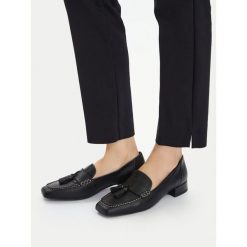 Półbuty Vagabond Shoemakers. Czarne półbuty wsuwane Vagabond Shoemakers, bez wzorów, bez obcasa, na obcasie. Za 342.99 zł.