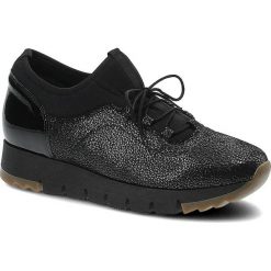 Czarne Sneakersy Gamis Codzienne Buty Damskie. Czarne buty treningowe GAMIS, z aplikacjami, z nubiku, bez zapięcia. Za 299.00 zł.