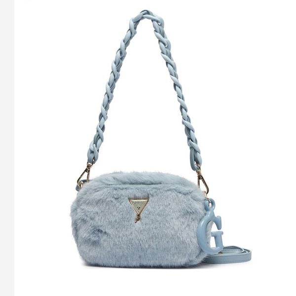 Torebka Guess. Niebieskie torebki klasyczne Guess, z aplikacjami, klasyczne, bez dodatków. Za 264.99 zł.