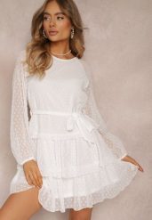 Biała Sukienka Dimplesky. Białe sukienki Renee, l, bez wzorów, z tkaniny, bez kołnierzyka, bez ramiączek, mini, rozkloszowane. W wyprzedaży za 134.99 zł.