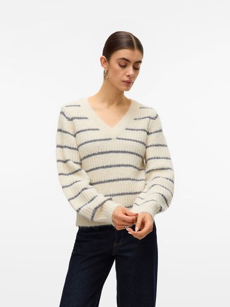 Vero Moda Sweter w kolorze kremowym rozmiar: S. Brązowe swetry Vero Moda, s, bez wzorów, z materiału, bez ramiączek. Za 117.73 zł.