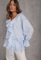 Niebieska Eteryczna Bluzka z Bawełny Zdobiona Falbankami i Ściągaczem w Pasie Cezarelle. Niebieskie bluzki Renee, l, z aplikacjami, z bawełny, bez kołnierzyka, bez ramiączek. Za 169.99 zł.