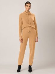 APART Spodnie w kolorze karmelowym rozmiar: 46. Brązowe spodnie materiałowe Apart, bez wzorów, z kaszmiru, z podwyższonym stanem. Za 166.88 zł.