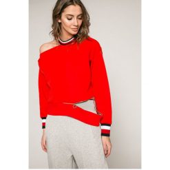Tommy Hilfiger - Bluza Gigi Hadid. Szare bluzy bez kaptura marki Tommy Hilfiger, z bawełny, z krótkim rękawem. W wyprzedaży za 479.90 zł.