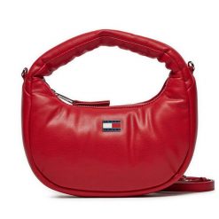Torebka Tommy Jeans. Czerwone torebki klasyczne Tommy Jeans, bez wzorów, z jeansu, klasyczne, bez dodatków. Za 229.99 zł.