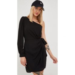 Only sukienka kolor czarny mini rozkloszowana. Czarne sukienki ONLY, l, bez wzorów, z tkaniny, bez kołnierzyka, bez ramiączek, maxi, rozkloszowane. Za 209.99 zł.