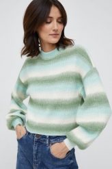 Vero Moda sweter damski kolor zielony lekki. Zielone swetry Vero Moda, l, bez wzorów, z dzianiny, bez ramiączek. W wyprzedaży za 93.99 zł.