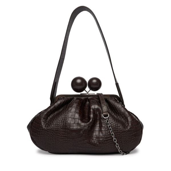 Torebka Weekend Max Mara. Brązowe listonoszki Weekend Max Mara, bez wzorów, bez dodatków. Za 2,259.00 zł.