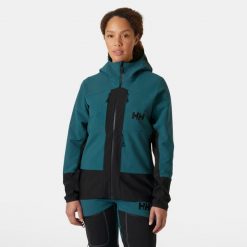 Damska wodoodporna kurtka z kapturem Helly Hansen Odin Bc Softshell. Zielone kurtki przeciwdeszczowe Helly Hansen, bez wzorów, z softshellu, z kapturem. Za 1,333.00 zł.