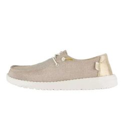HeyDude Damskie Mokasyny Wendy Metallic Sparkle. Brązowe mokasyny Hey dude, bez wzorów, z materiału. Za 359.00 zł.