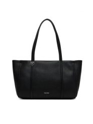Calvin Klein Torebka Emblem Hw Pebble Tote LV04F3424G Czarny. Czarne shopper bag Calvin Klein, bez wzorów, ze skóry, bez dodatków. Za 649.99 zł.