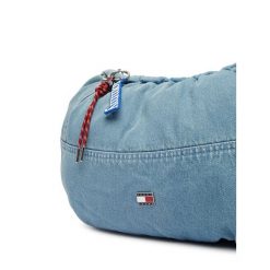 Torebka Tommy Hilfiger. Niebieskie torebki klasyczne Tommy Hilfiger, bez wzorów, z denimu, klasyczne, bez dodatków. Za 489.99 zł.