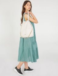 AŻUROWA SUKIENKA Z BAWEŁNY. Sukienki Unisono, s, w ażurowe wzory, z bawełny, bez kołnierzyka, bez ramiączek, midi. Za 179.00 zł.