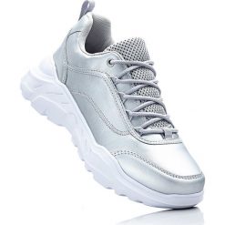 Sneakersy na podeszwie platformie bonprix srebrny. Buty sportowe lifestyle marki Mohito. Za 99.99 zł.