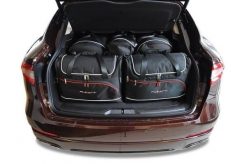 Torby Do Bagażnika Maserati Levante 2016+ 5Szt Kjust. Czarne torby podróżne KJUST, bez wzorów, z kauczuku. Za 1,426.00 zł.