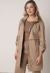 Brązowa Kurtka w Stylu Parki z Odpinanym Kapturem i Sznurkami Enang. Brązowe kurtki Born2be, l, bez wzorów, z jeansu. Za 179.99 zł.