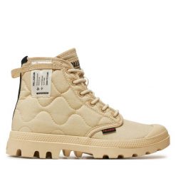 Trapery Palladium. Brązowe traperki Palladium, bez wzorów, bez obcasa, bez zapięcia. Za 479.99 zł.