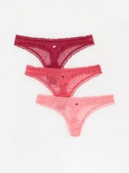 Majtki stringi 3 pack - różowy. Czerwone stringi Reserved, bez wzorów. Za 59.99 zł.