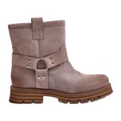Zamszowe Botki Damskie Na Płaskim Obcasie Lewski 3610 Cappucino beżowy. Brązowe botki bez wzorów, z zamszu, eleganckie, bez obcasa, na płaskiej podeszwie, bez zapięcia. Za 585.90 zł.