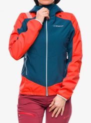 Kurtka softshell damska La Sportiva Aequilibrium Softshell Jacket. Zielone kurtki przejściowe sportowe La Sportiva, l, bez wzorów, z gore-texu, bez kaptura, trekkingowe, gore-tex. Za 780.99 zł.