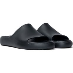 Klapki damskie czarne Melissa Cloud Comfort AD. Czarne klapki Melissa, bez wzorów, z materiału, bez obcasa, bez zapięcia. Za 199.99 zł.