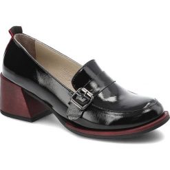 Czarne Mokasyny Damskie Venezia Stylowe Obuwie. Czarne mokasyny Venezia, z aplikacjami, ze skóry. Za 299.00 zł.