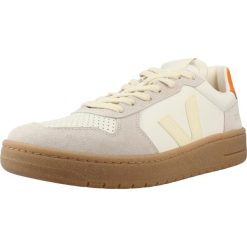Buty VEJA VE3321698B Biały. Białe buty trekkingowe Veja, bez wzorów, z tkaniny, bez zapięcia, trekkingowe. Za 804.90 zł.