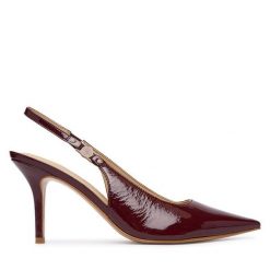 Szpilki Guess. Czerwone szpilki Guess, z aplikacjami, bez obcasa, na szpilce, bez zapięcia. Za 634.99 zł.