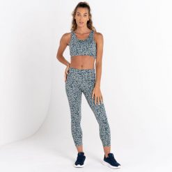 Damskie legginsy sportowe Influential. Czarne legginsy Dare 2b, bez wzorów, z elastanu, na fitness i siłownię. W wyprzedaży za 64.99 zł.