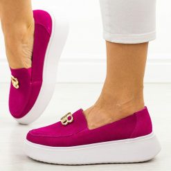 Fuksja skórzane półbuty damskie Vinceza 88014. Czerwone półbuty wsuwane VINCEZA, na lato, bez wzorów, z jeansu, eleganckie, bez obcasa, na platformie. Za 199.00 zł.