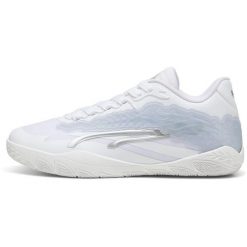 Buty sportowe Puma Stewie 3 Team. Białe buty treningowe Puma, bez wzorów, bez zapięcia, na fitness i siłownię. W wyprzedaży za 390.00 zł.