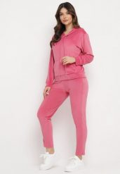 Ciemnoróżowy Komplet Dresowy z Weluru Bluza z Kapturem i Spodnie z Gumką w Pasie Avinlia. Czerwone bluzy Born2be, m, bez wzorów, z dresówki, bez ramiączek, z kapturem. W wyprzedaży za 72.24 zł.